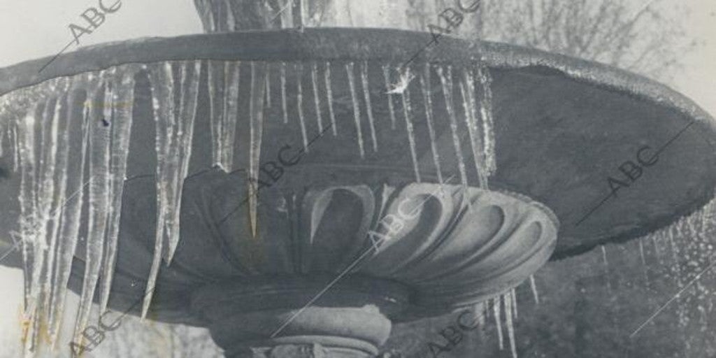 La ola de frío que llegó a helar la espuma del mar - Archivo ABC