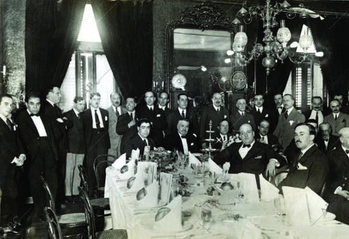 Madrid. En el Restaurant &quot;Lhardy&quot;. Banquete del P.E.N club Español (Poetas, Ensayistas y Novelistas), celebrado ayer bajo la presidencia de Azorín (X)