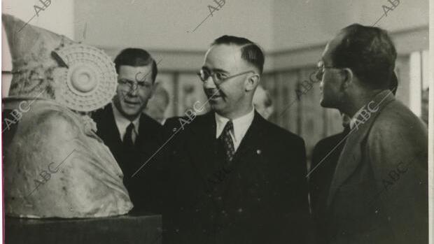 Franco aprovechó su buena relación con Philippe Pétain para acordar el regreso de 'La Dama de Elche'