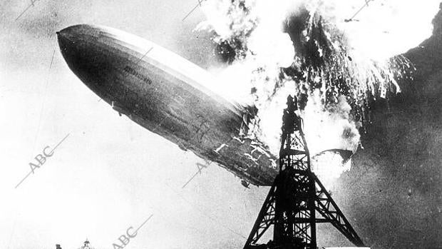 La imagen que aterró al mundo: la explosión del 'Hindenburg' en 1937