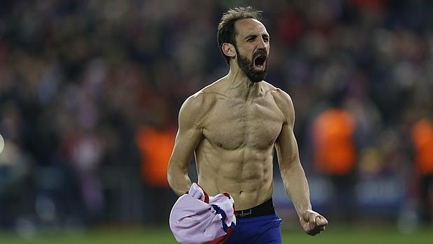 El Atlético pasa en un final de órdago