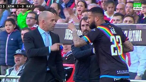 Paco Jémez y Bebé casi llegan a las manos en el Calderón