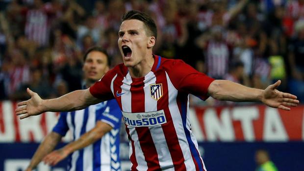 Gameiro no hizo olvidar a Griezmann en su debut