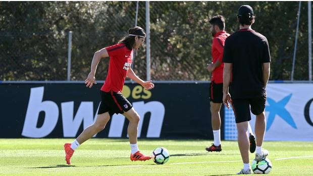 Simeone recupera a Filipe Luis y Lucas ante el Barça