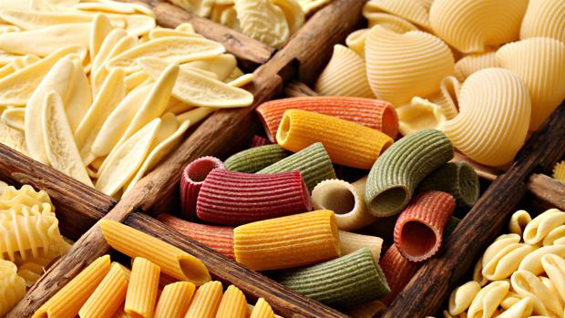 ¿Es cierto que cenar pasta hace que engordemos más?