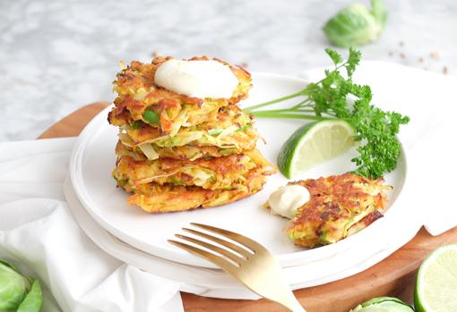 Receta de Latkes con coles de Bruselas