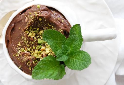 Receta del mousse de aguacate con cacao