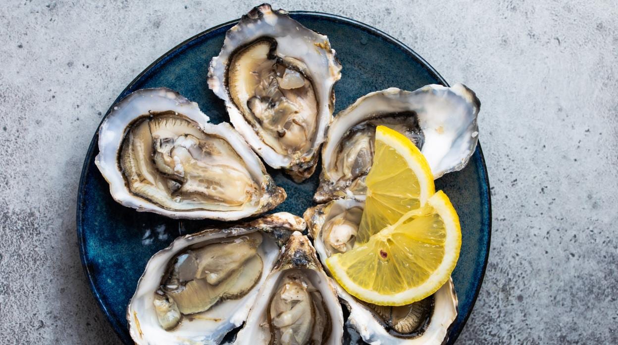 Las ostras figuran en la lista de alimentos a los que se les atribuyen atributos afrodisíacos