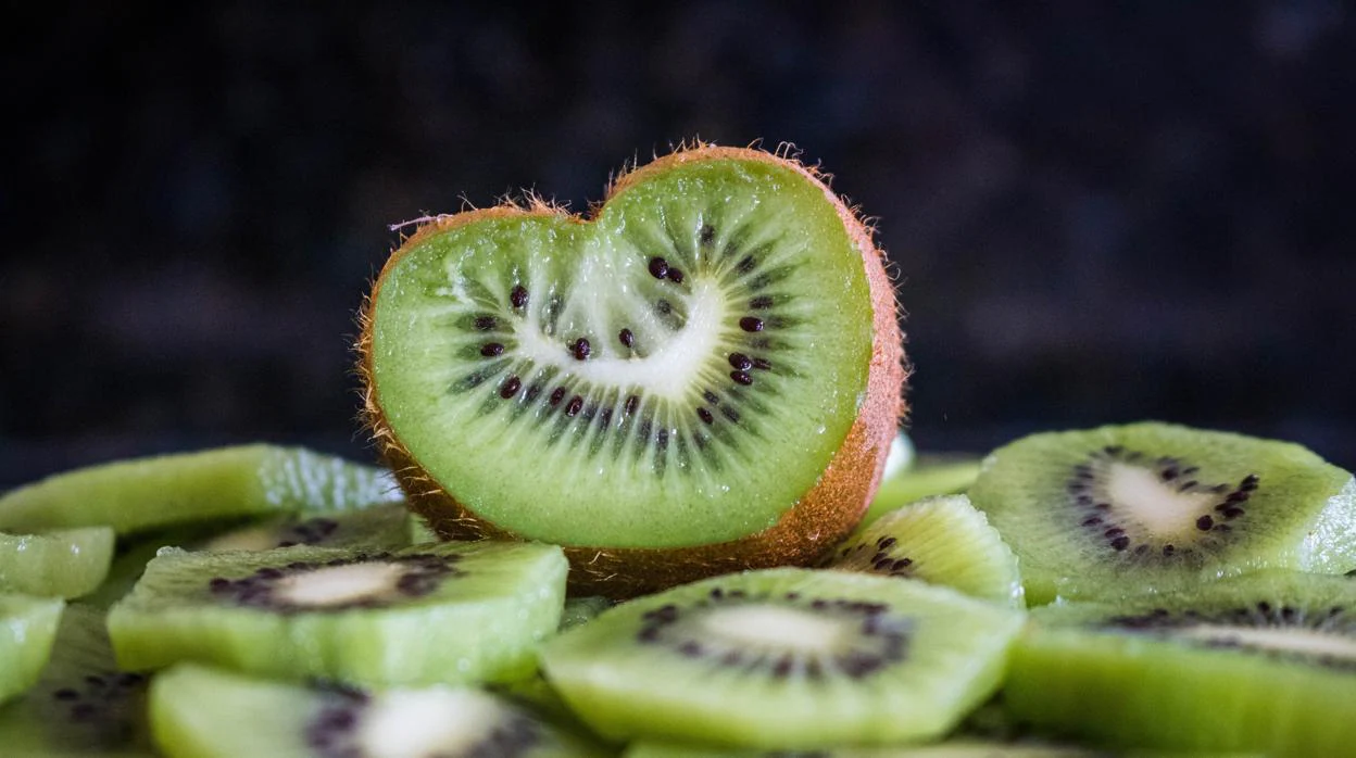 Kiwi, la fruta perfecta para prevenir el estreñimiento