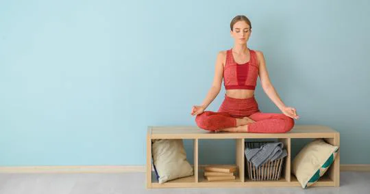 Diferencias entre el yoga convencional y el yoga informado.