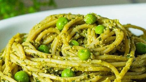 Pesto de guisantes con anacardos.