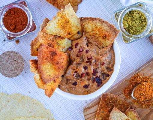 Paté de mejillones y nachos caseros