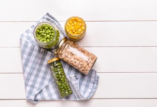 Las legumbres en corserva son buenas opciones para comer sano si no tenemos mucho tiempo