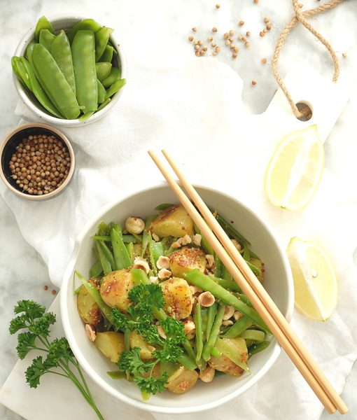 Ensalada de tirabeques, patatas y un toque de mostaza.