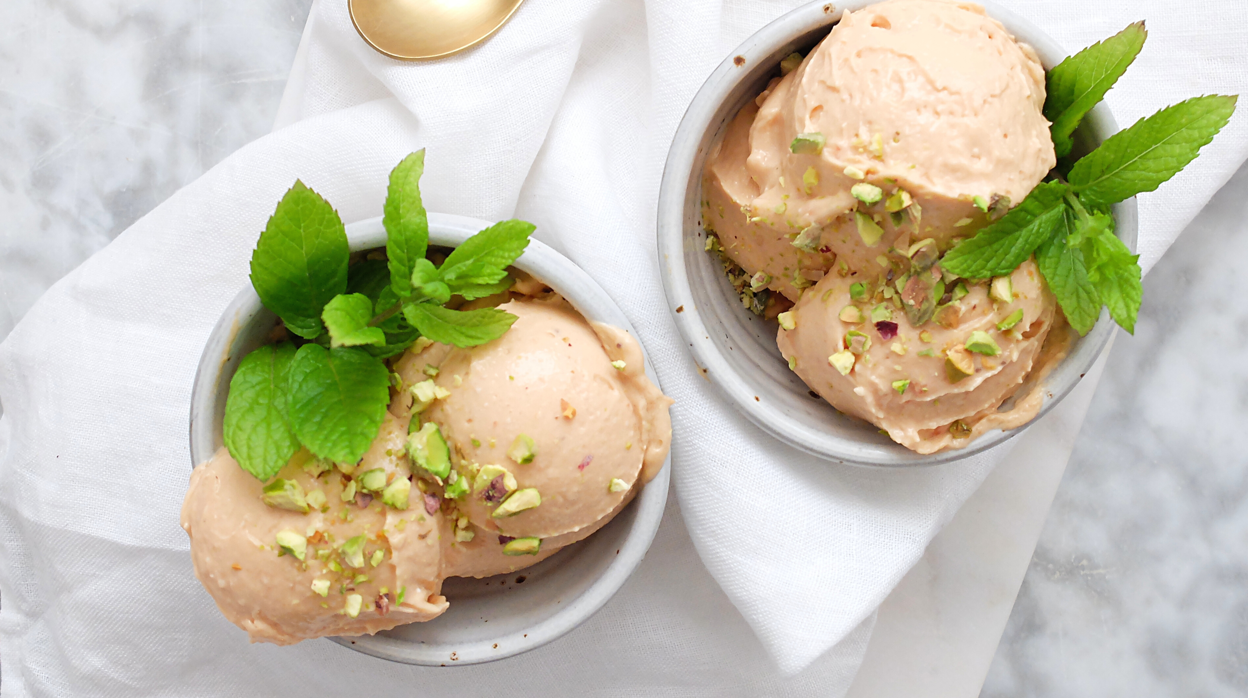 Postre cremoso de papaya