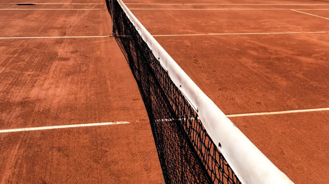 El tenis es un deporte idóneo para practicar en todas las edades