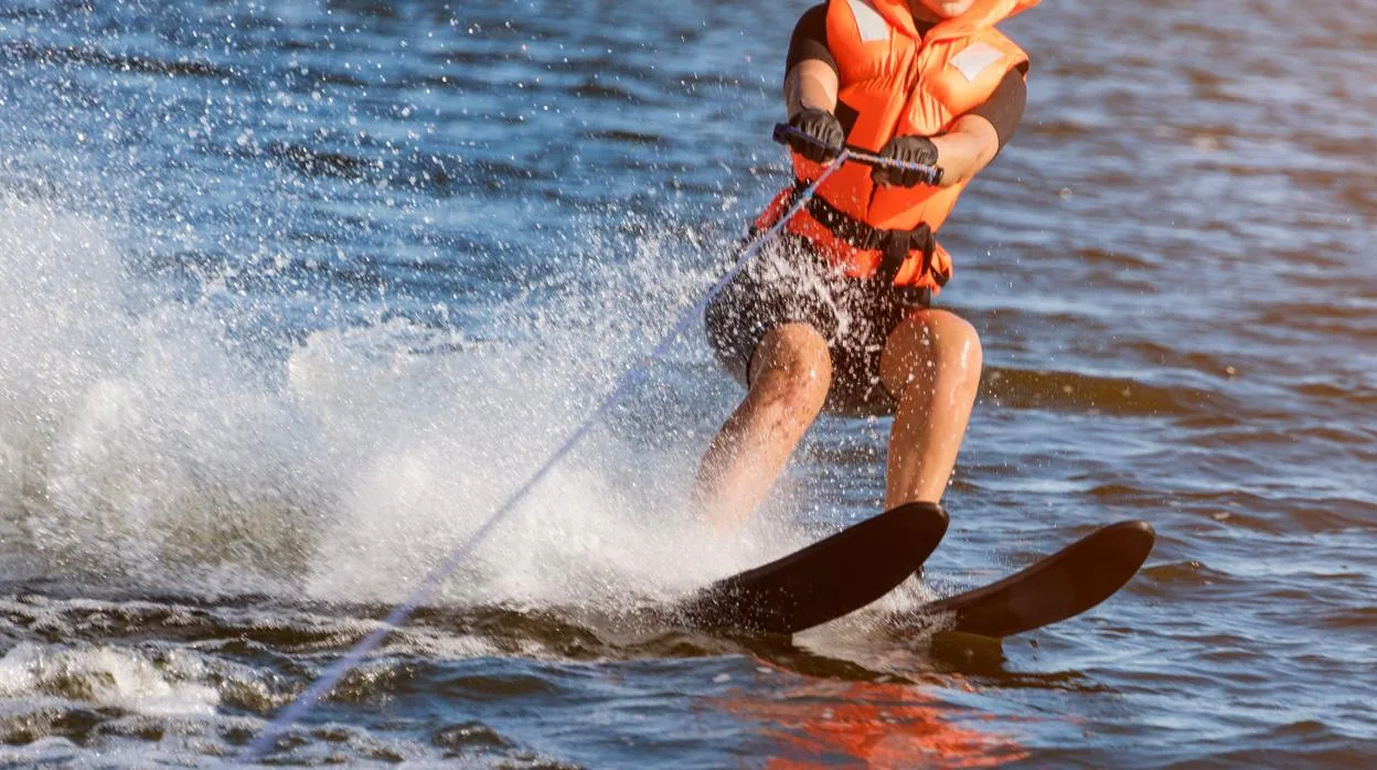 Esquí acuático: los beneficios de este deporte y cómo practicarlo