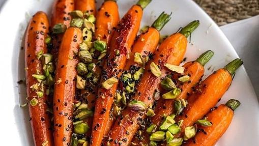 Zanahorias salteadas con pistachos.