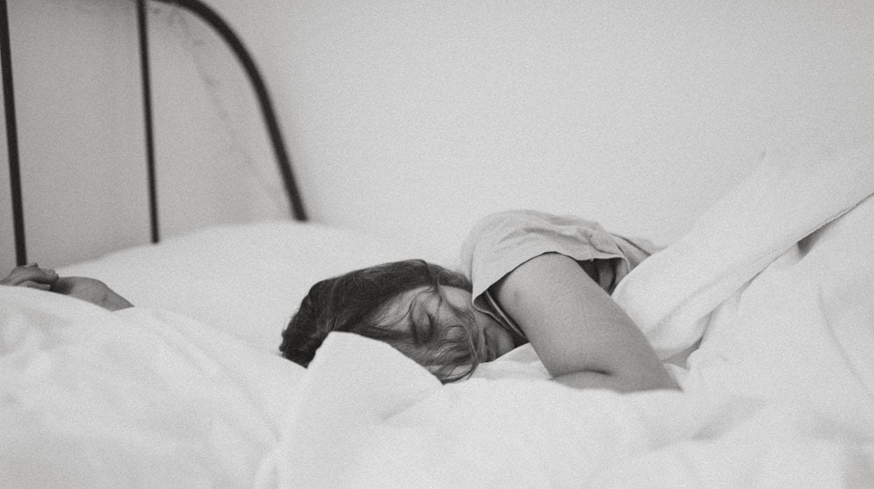 Las 4 posiciones para dormir cuando se tiene apnea del sueño