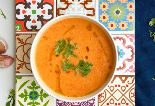 Gazpacho de mango y almendras.