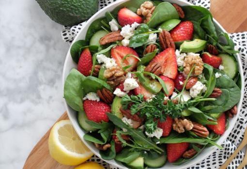 Tres recetas de ensaladas de verano completas y ligeras