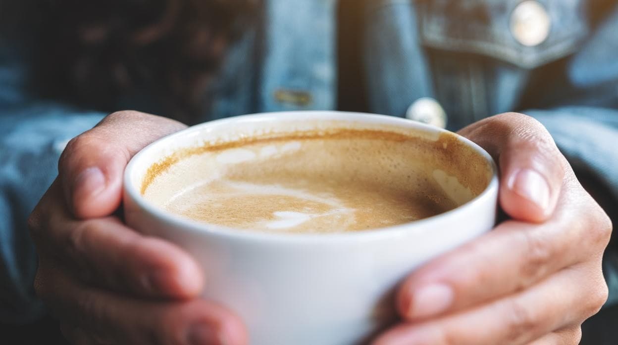 Por qué tomar café con leche todos los días puede ser beneficioso