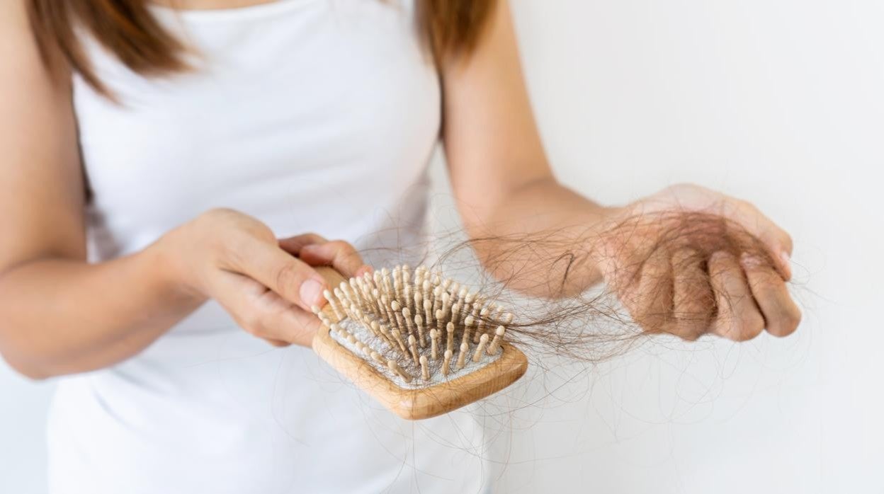 Caída del pelo: todo lo que hace que se te caiga a mechones