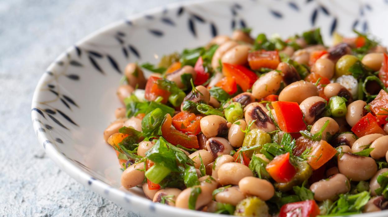 La vitamina C y el calcio, presentes en este plato, son nutrientes imprescindibles apra las mujeres menores de 30 años.