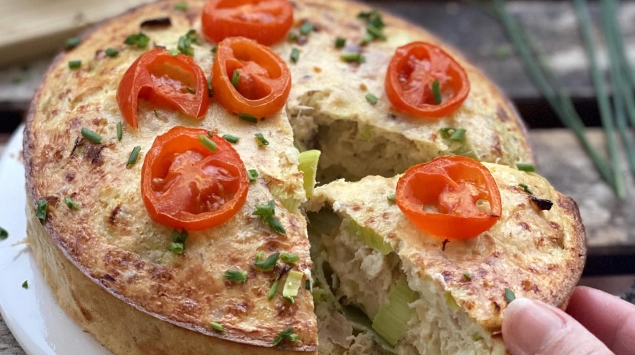 Quiche de puerros, atún y queso.