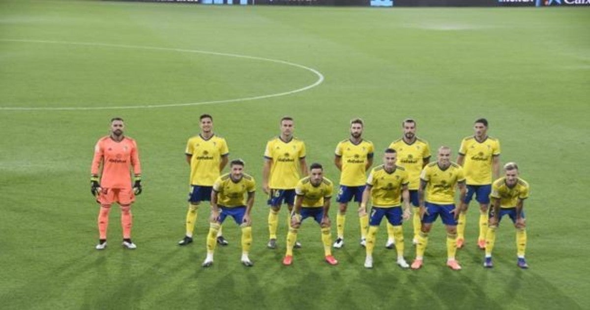 Once del Cádiz que salió ante Osasuna