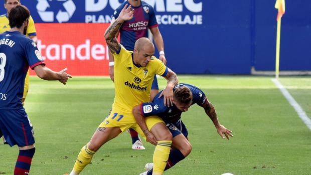 Vídeo: Pombo sentencia en El Alcoraz