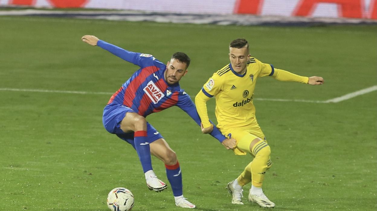 Salvi en el partido ante el Eibar