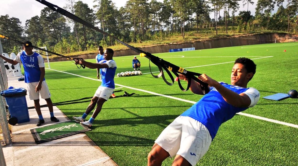 'Choco' Lozano entrenó este jueves con la selección de Honduras.