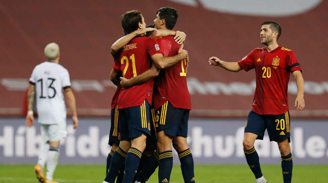 Oyarzabal marcó el último gol del 6-0 de España ante Alemania en Sevilla.