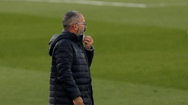 Cervera: «Que nadie piense lo contrario, el Cádiz va a sufrir para salvar la categoría»