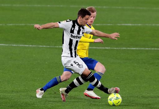 Jens Jonsson en el encuentro liguero ante el Levante en el Estadio Ramón de Carranza.