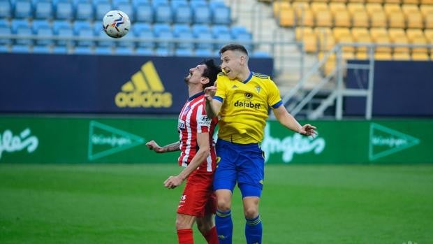 El Cádiz CF pierde peso y se estiliza