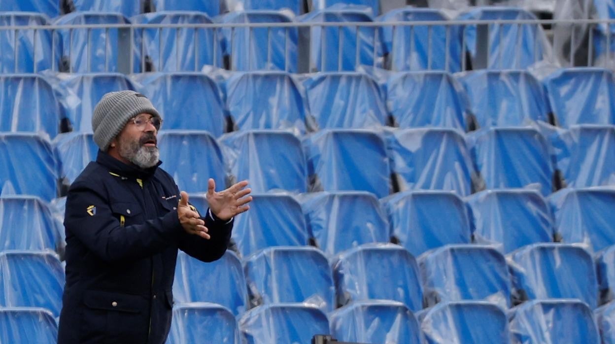 Álvaro Cervera, entrenador del Cádiz CF.