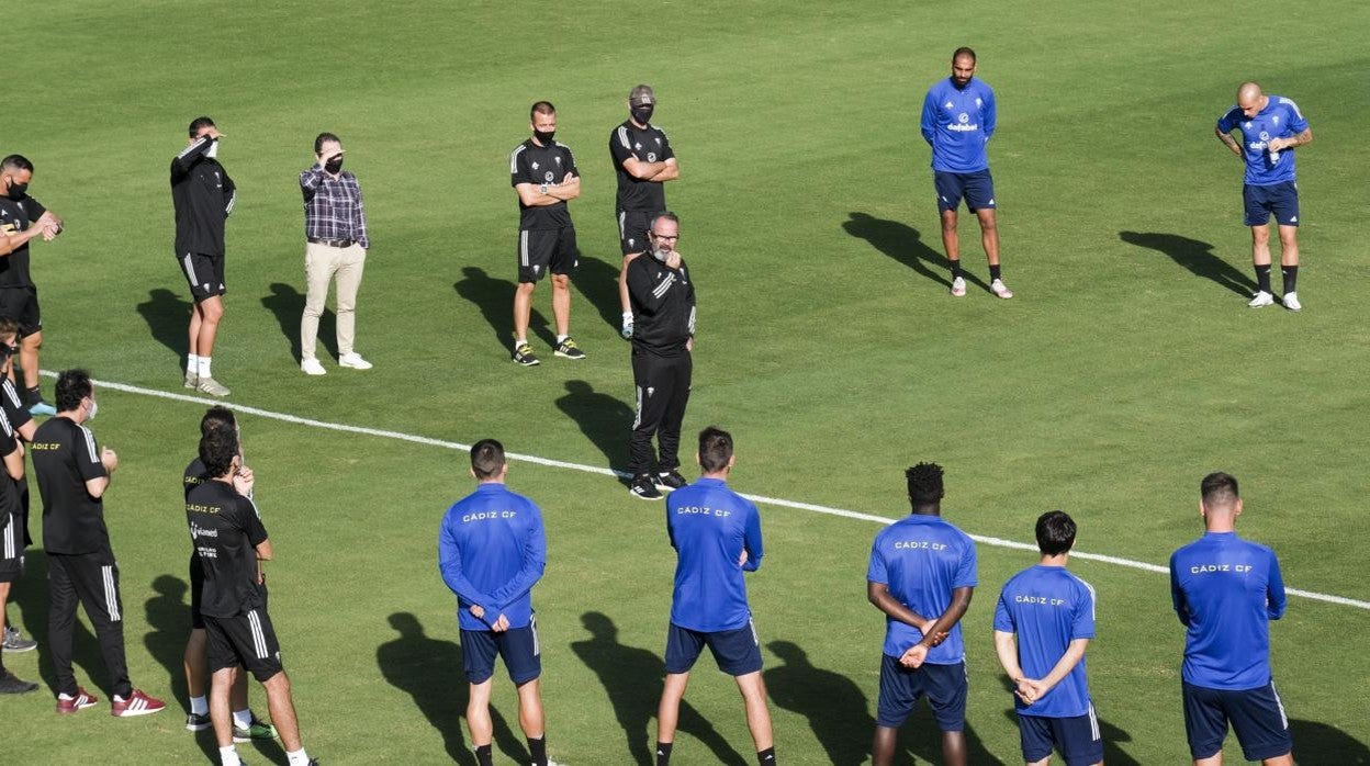 Imagen de un entrenamiento del Cádiz esta temporada.