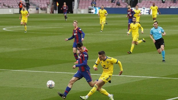 Barcelona - Cádiz; resumen, resultado y goles (1-1)