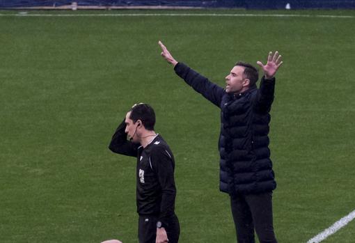 Alberto Cifuentes no conoce la derrota como entrenador del Cádiz B.