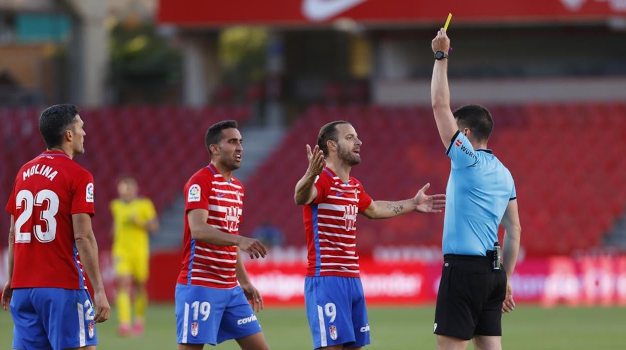 soldado fue expulsado al final del partido.