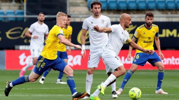 La alineación del Osasuna - Cádiz