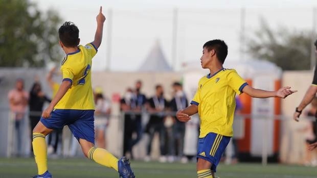 «Competir contra las mejores canteras de España es una experiencia brutal para el Cádiz»