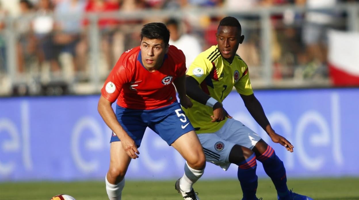 Tomi Alarcón es jugador del Cádiz CF.