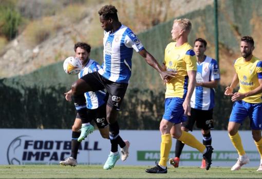 Jens Jonsson jugó el pasado viernes ante el Espanyol en Marbella.