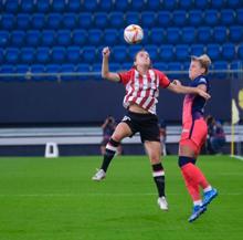 Las leonas saben sufrir y ganar (1-0)