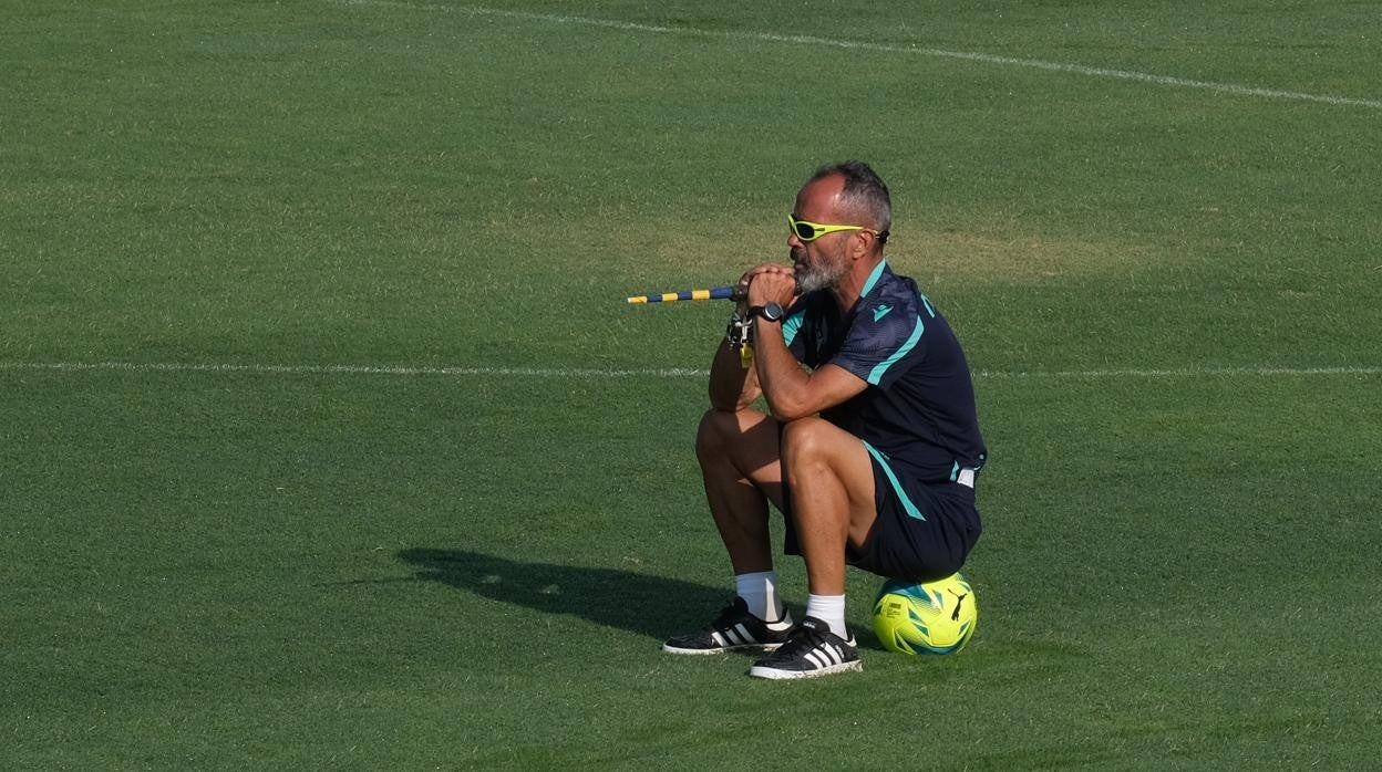 Álvaro Cervera durante un entrenamiento de esta temporada.