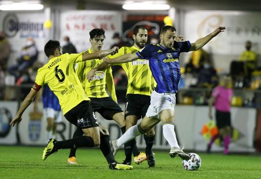 El único gol de Malbasic con el Cádiz CF en partido oficial fue en la Copa del Rey ante el CD Ribadumia.