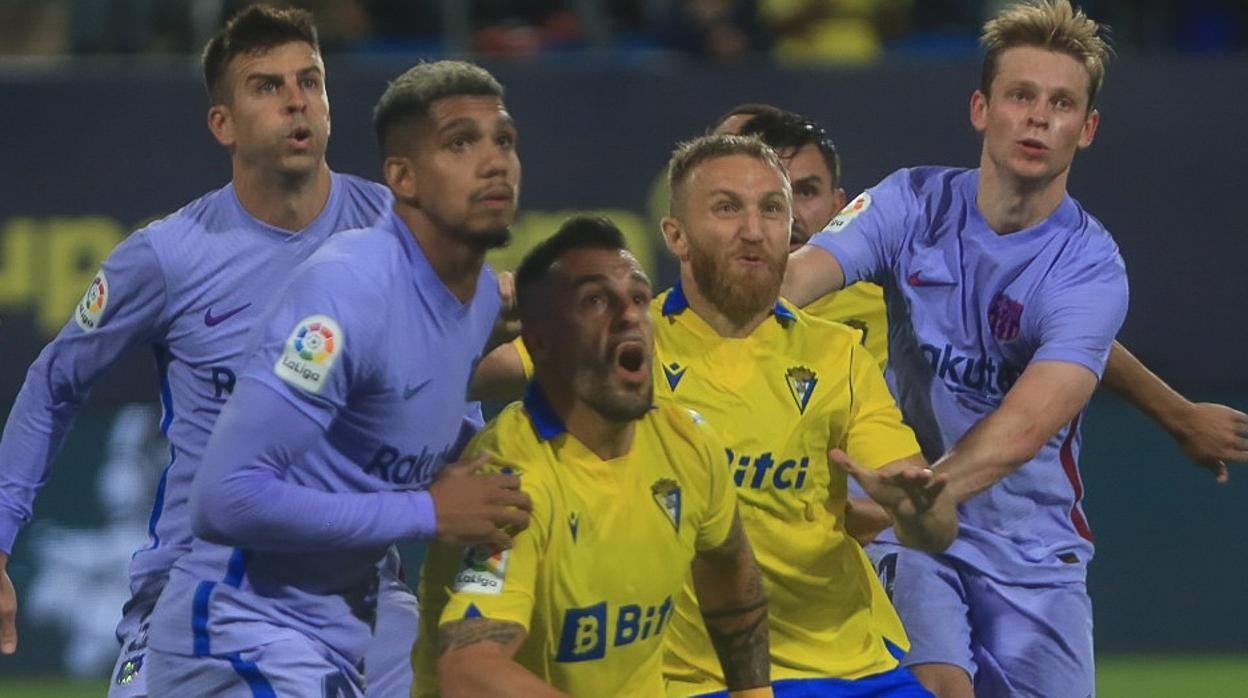 El Cádiz CF empató ante el Barça en el antiguo Carranza.